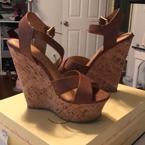 Cognac open toe wedges